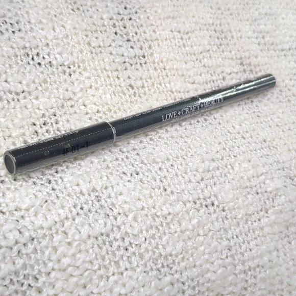 LOVE•CRAFT•BEAUTY Gel Line Eye Pencil in Searchlight, 1.21g/0.042oz - Picture 6 of 9